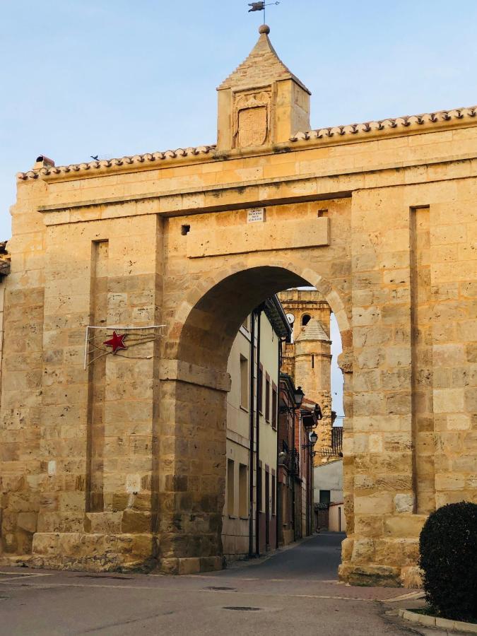 Apartamentos Ribera Del Duero Las Escuelas Vadocondes エクステリア 写真