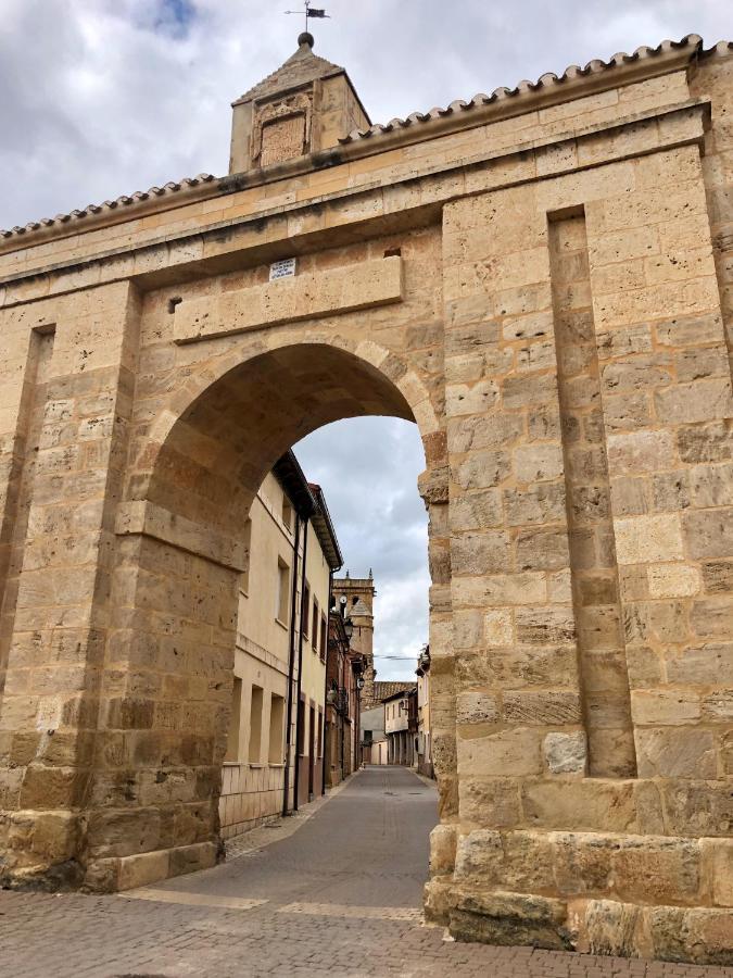 Apartamentos Ribera Del Duero Las Escuelas Vadocondes エクステリア 写真
