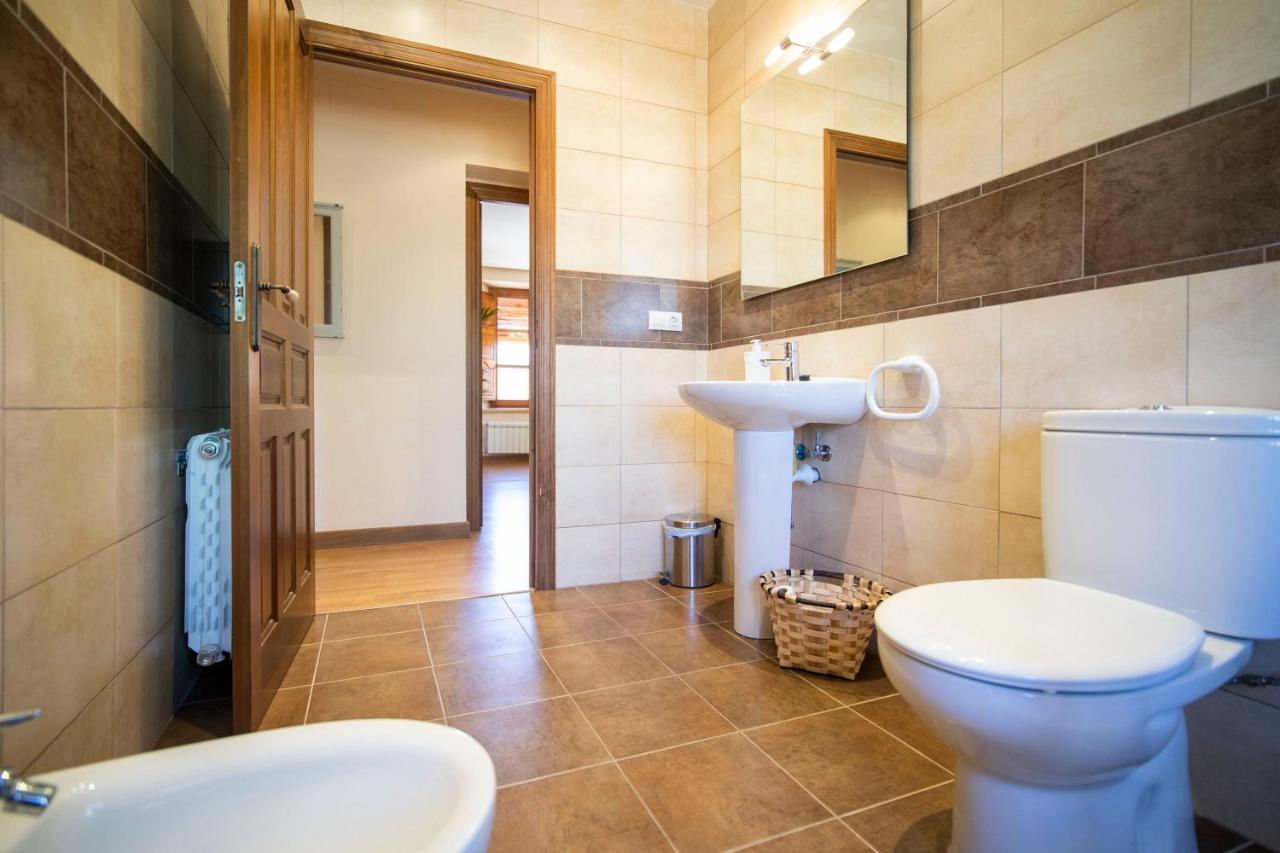 Apartamentos Ribera Del Duero Las Escuelas Vadocondes エクステリア 写真